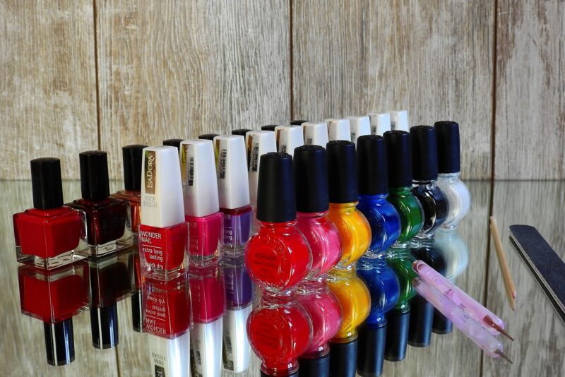 nail-polish-2112351_1280